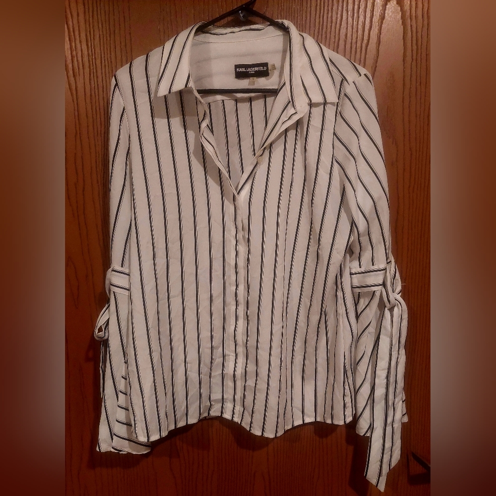 Karl Lagerfeld Striped Button Up medium